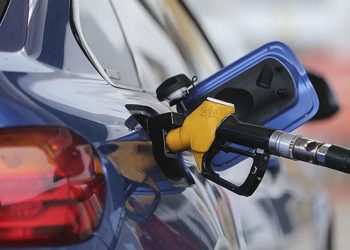 Benzin ve motorine indirim geldi