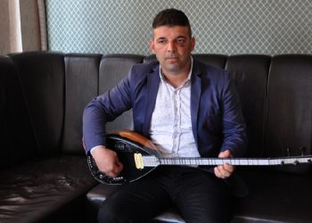 ‘Çocukları pistten alalım’ dedi, darbedildi