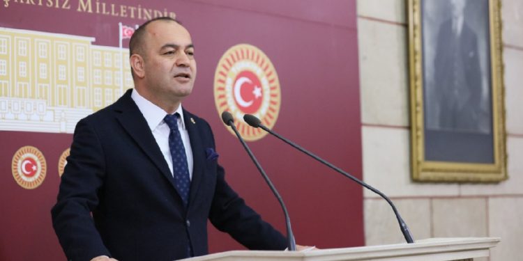 CHP’li Karabat: Barınma krizi göstere göstere geldi, AKP izledi