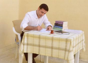 Selahattin Demirtaş’ın aday kriteri: Aşkı bilmeyene oy yok